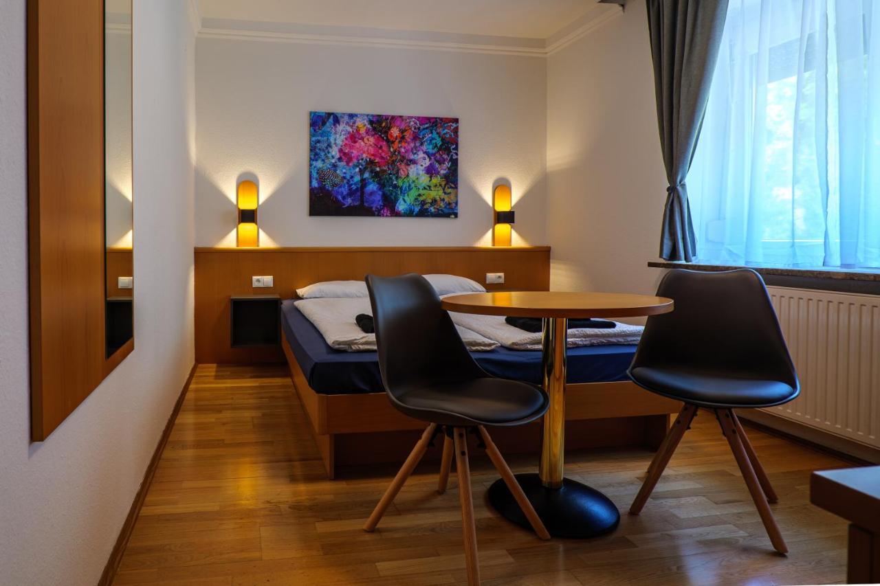 Flataid Gaestehaus Graschi - Steinbergstrasse グラーツ エクステリア 写真